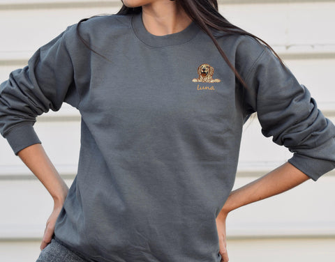 Golden Retriever Dog Embroidery Sweatshirt | Personalized Dog sweater Embroidery / Golden Retriever Shirts / Add Your Dog Name / Dog Mom Tee