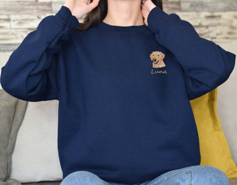 Labrador Dog Face Embroidery Sweatshirt | Personalized Labrador Dog sweater Embroidery / Add Your Dog Name / Dog Mom Tee